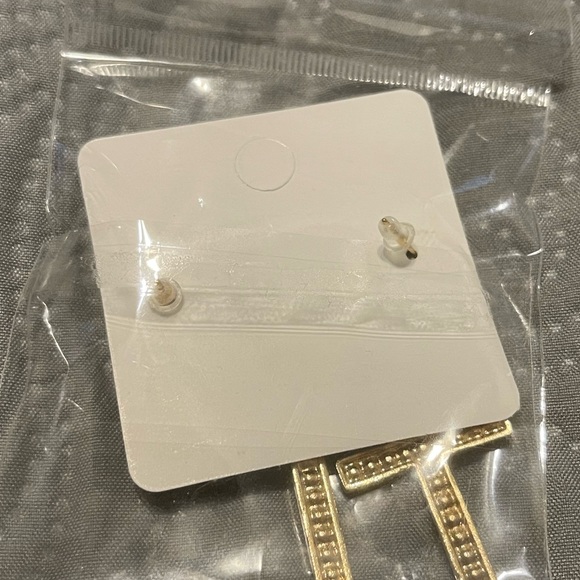 Crystal Cross Earrings - Picture 3 of 3